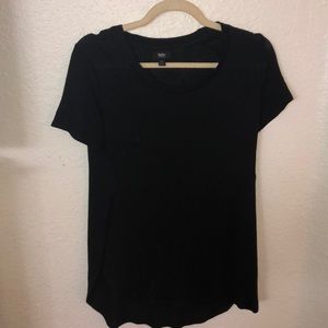 BLACK SIMPLE TEE